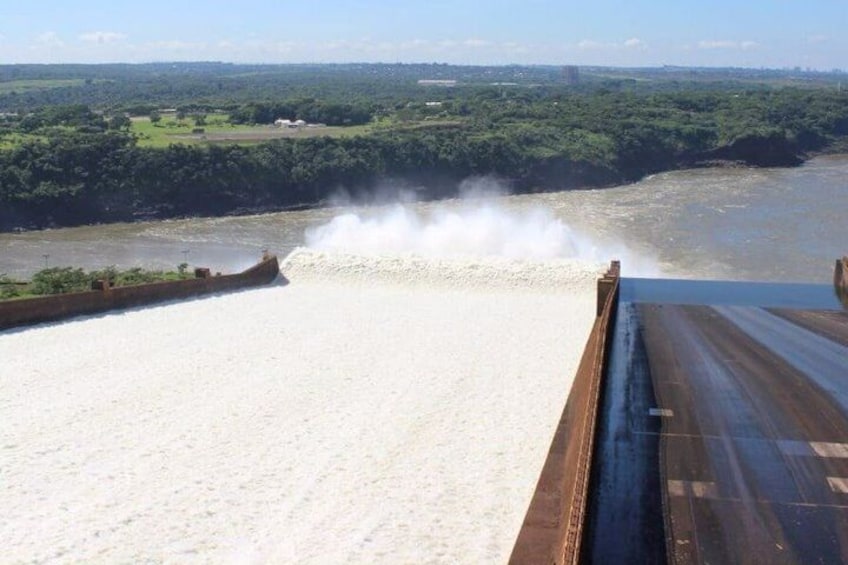 Itaipu Panoramic Tour 3