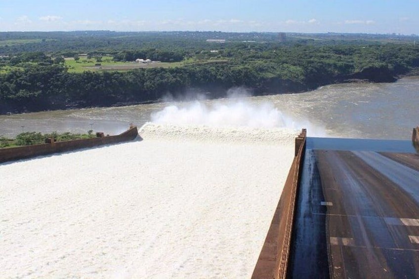 Itaipu Panoramic Tour 3