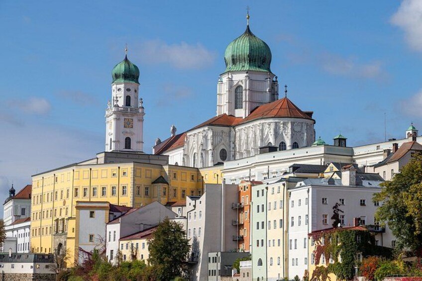 Explore Passau in 60 minutes with a Local 1