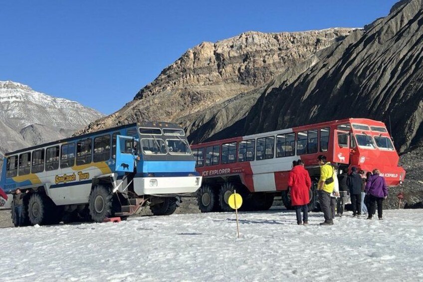 Ice Explorer at Columbia Icefield 1