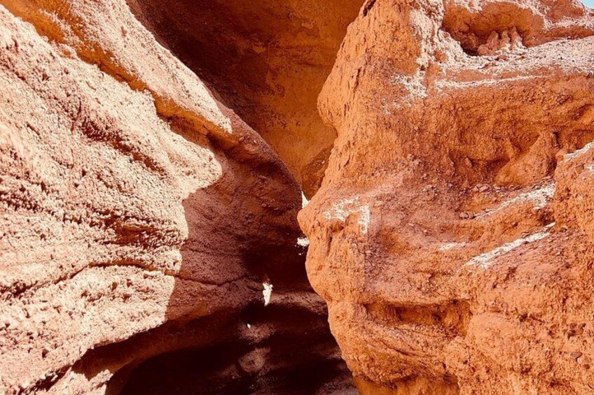 All in one day: Issyk Kul lake, Kok Moinok Canyon and Burana 4
