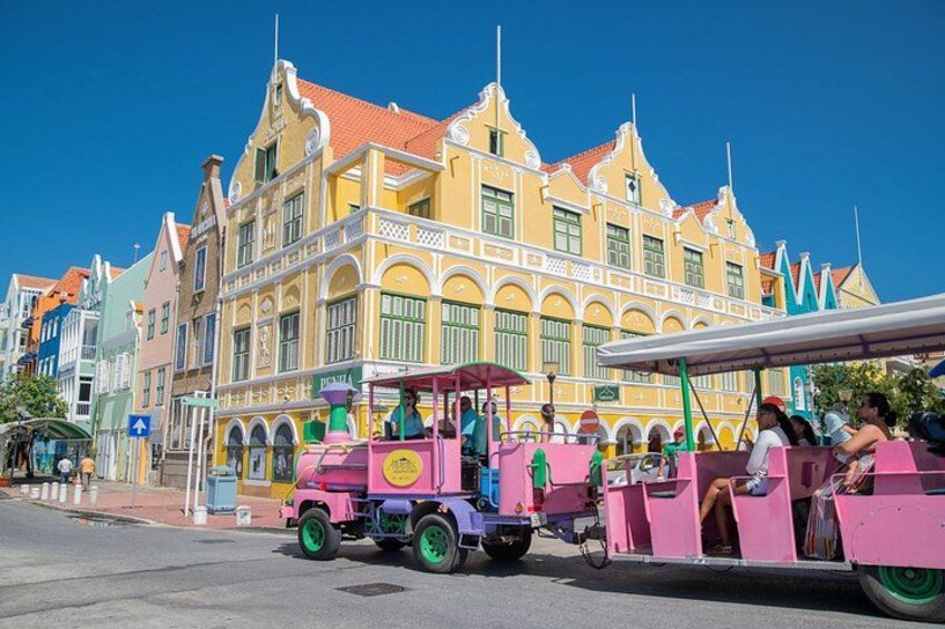 Curaçao tours Trolley Train City Centre in Curacao 3