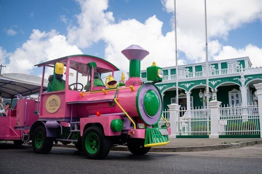 Trolley Train City Centre in Curacao 1