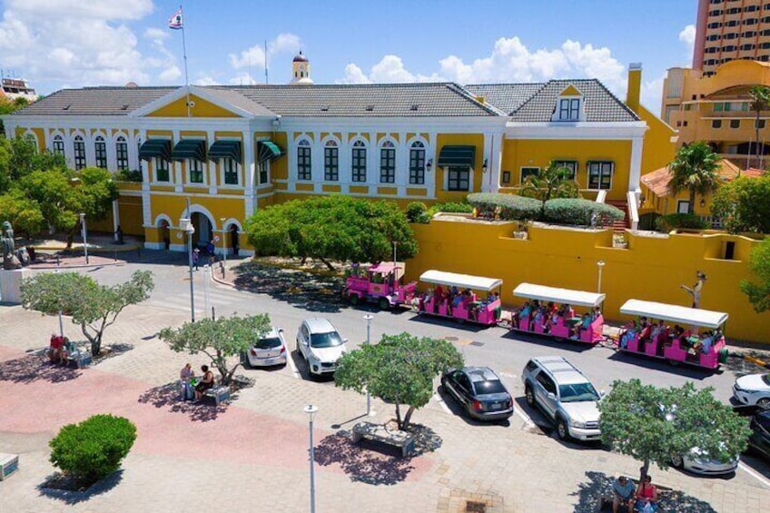 Trolley Train City Centre in Curacao 3