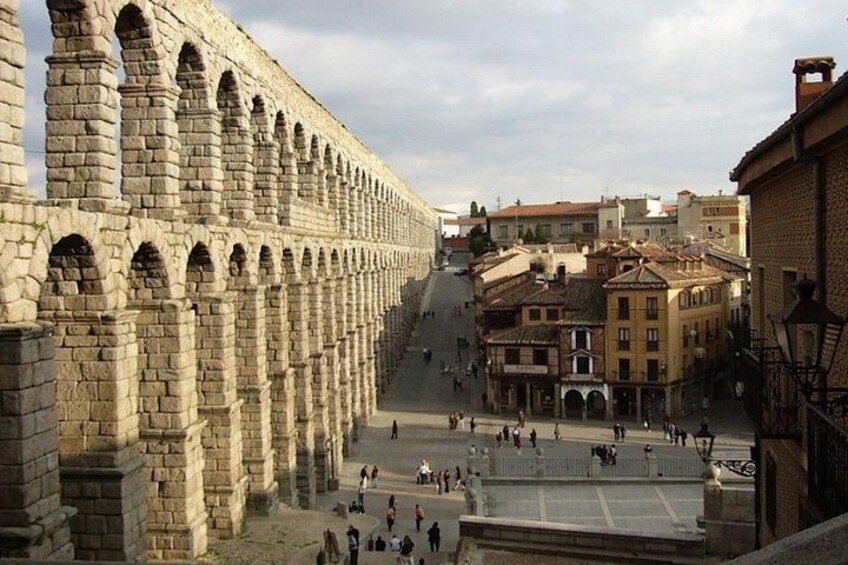 Private Tour Segovia Essential From Madrid with Official Guide 2