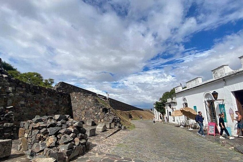 Wall Colonia del Sacramento 3