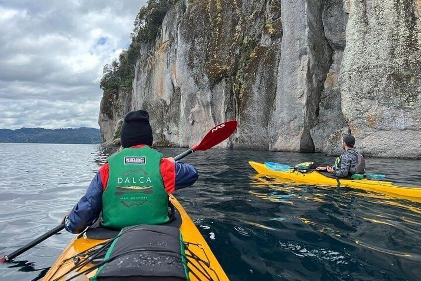 Guided Half Day Kayak Tour with Picnic in Villa la Angostura 2