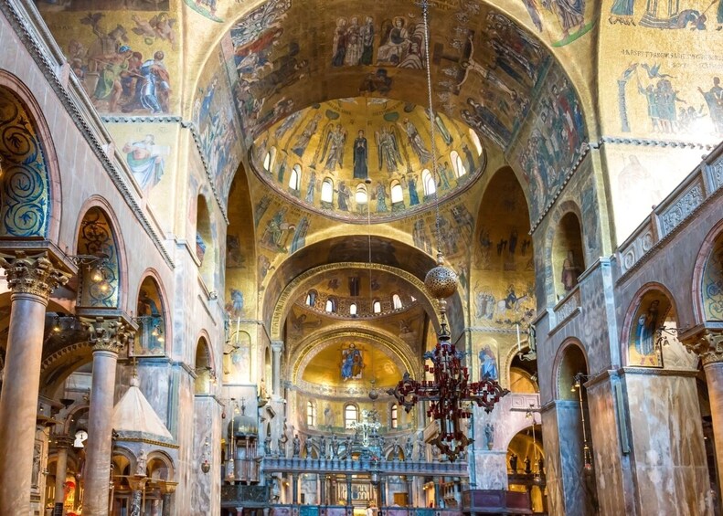 EXTENDED: St. Mark's Basilica & Doge's Palace Guided Tour 4