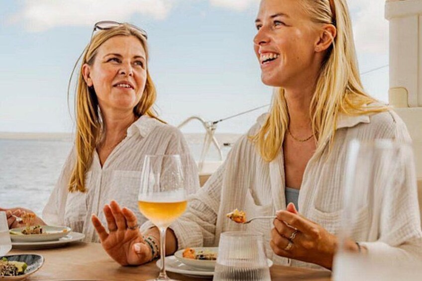 Shared Sail and Snorkel Catamaran Tour in Caribbean Netherlands 2