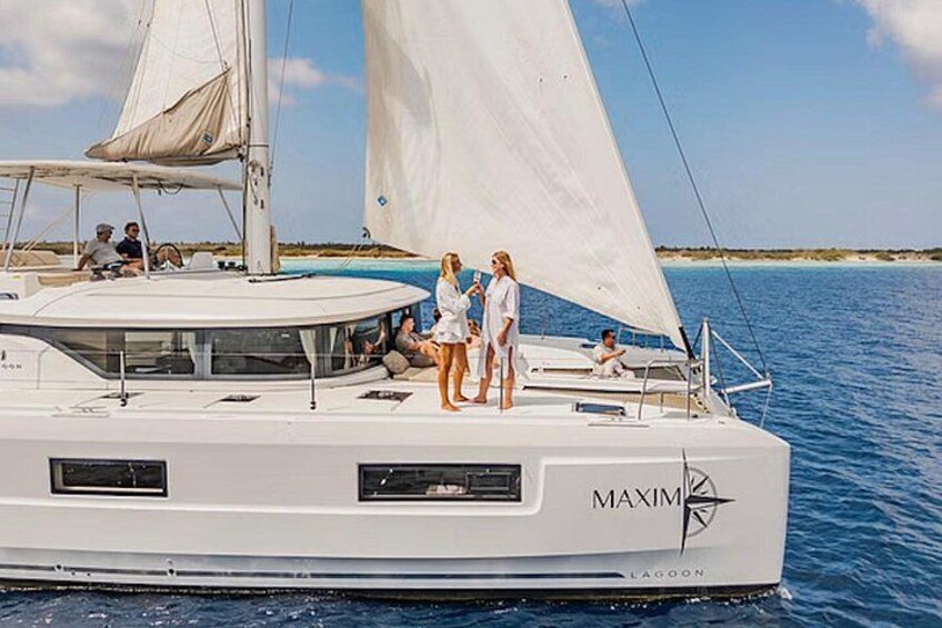Shared Sail and Snorkel Catamaran Tour in Caribbean Netherlands 2