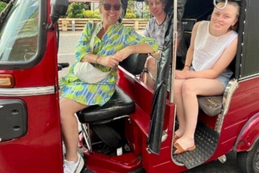 All inclusive colombo Tuk Tuk city tour 2