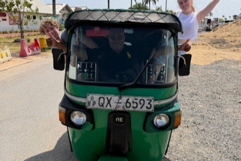 All inclusive colombo Tuk Tuk city tour 3