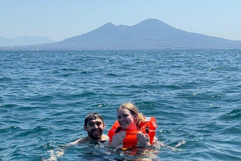 Boat experience along the coast of Naples and breathtaking views. 2