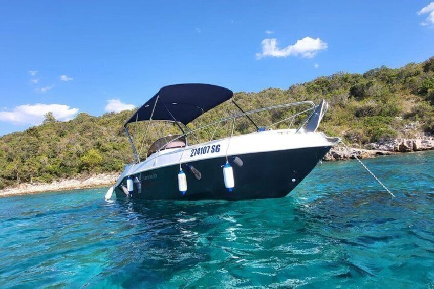 Exclusive Hvar Boat Tour Pakleni Island Red Rocks and Sunset tour 5