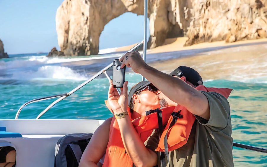 Cabo Arch, City & Tequila Tour with Optional Beach Time 2