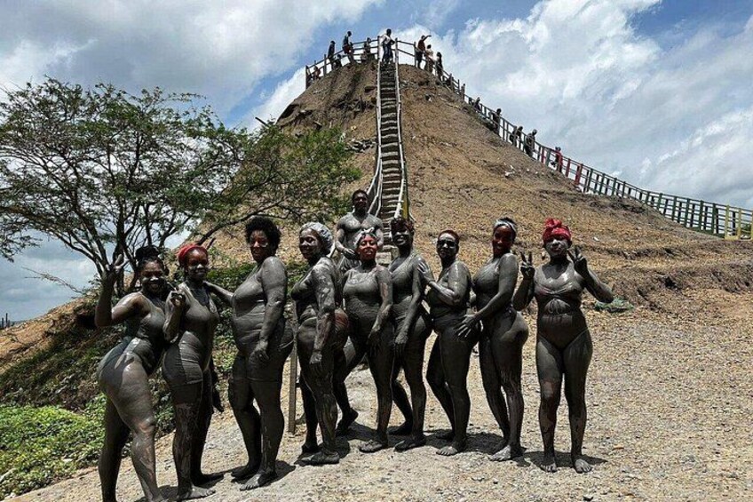 Full Day Totumo Volcano with Lunch and Private Beach 4