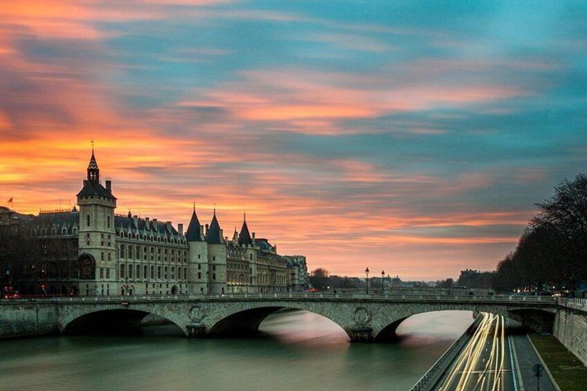 Paris in 60 Minutes Seine River Cruise 5