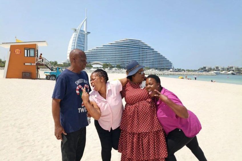Abu Dhabi City Tour with Grand Mosque & Buffet Lunch 3