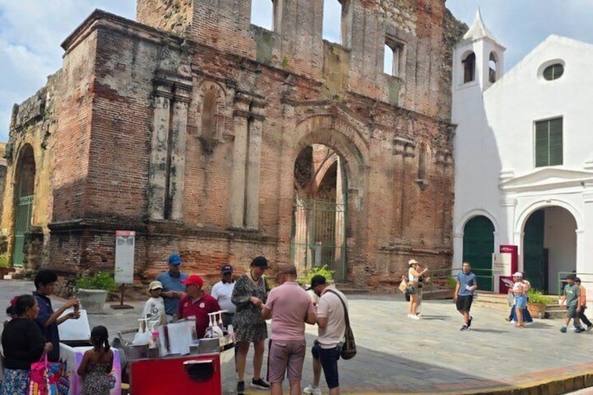 Panama Canal, Old Town and Amador: All in one Tour! 3