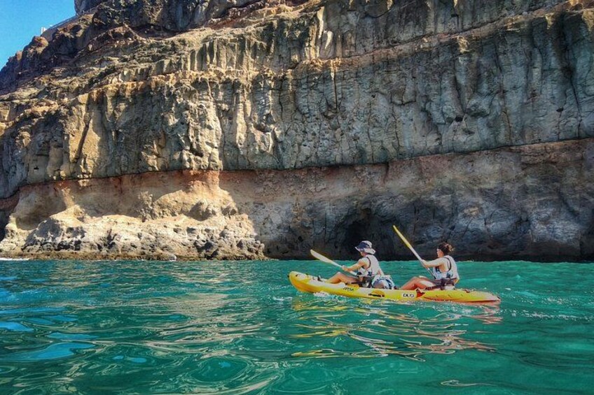 MOGAN CAVES KAYAKING 1