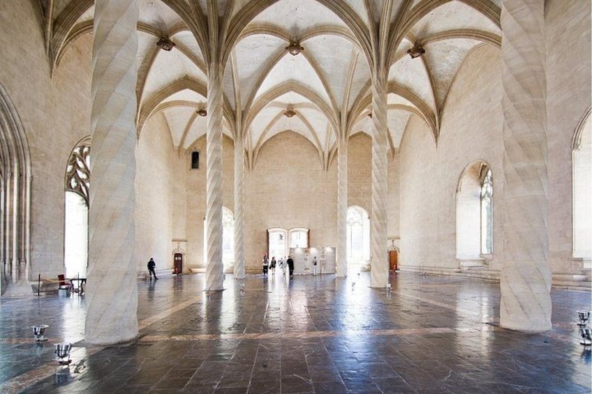 Palma de Mallorca Private Tour with Skip-the-Line Cathedral Entry 3