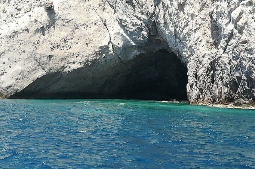 Argentina All Day SemiPrivate Cruise Seacave BlueLagoon Antiparos 2