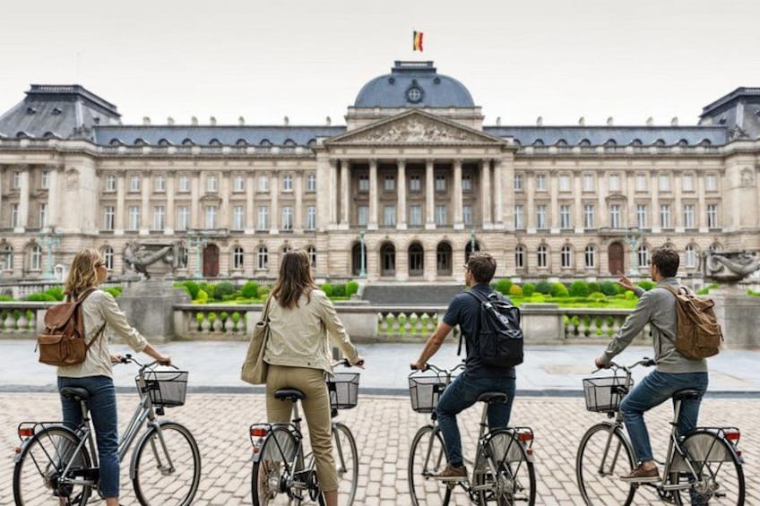 Brussels Private Bike Tour Highlights, Parks and Drinks 2