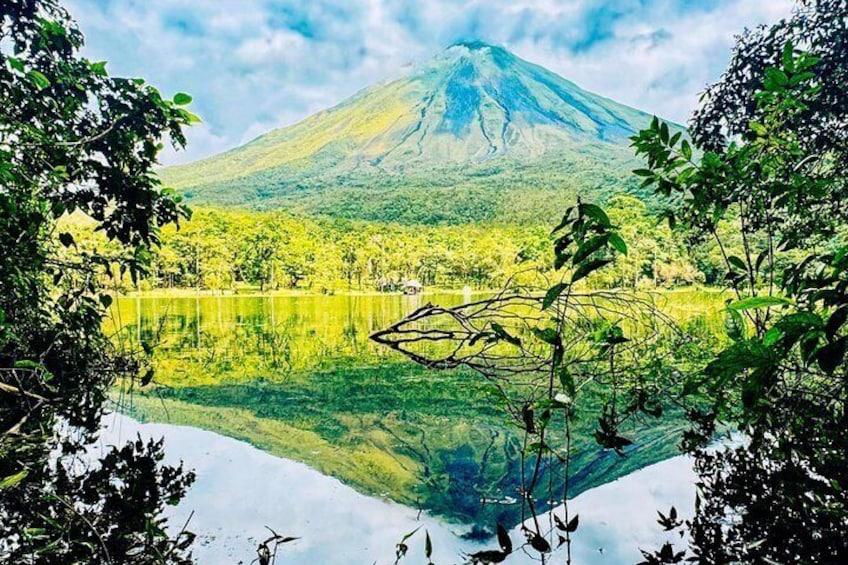 Premium Adventure from San Jose Arenal Volcano Waterfall and Thermal 3