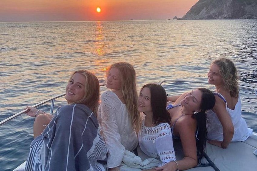 Discover Portovenere at Sunset – Exclusive Boat Tour 4