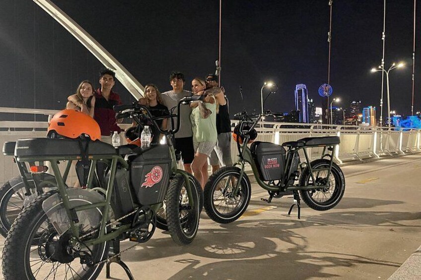 Downtown Dallas Sightseeing & History 2 Hour E-Bike tour 4