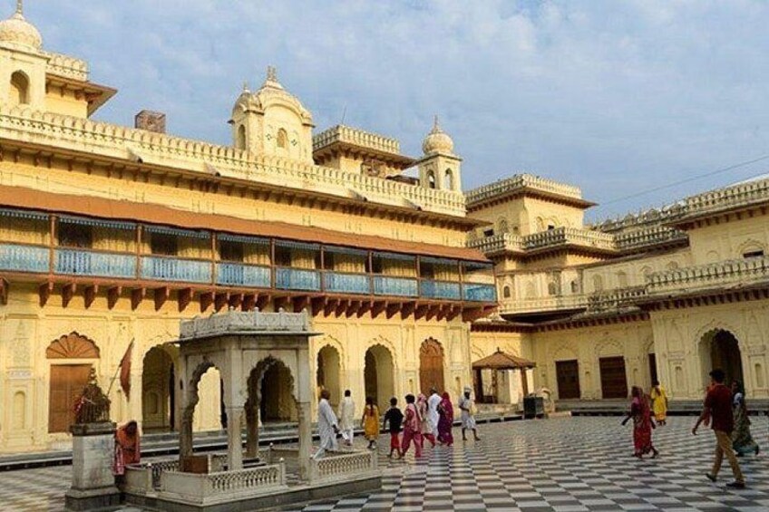 Ayodhya VIP/Sugam Darshan & Accommodation - Wheelchair support 3