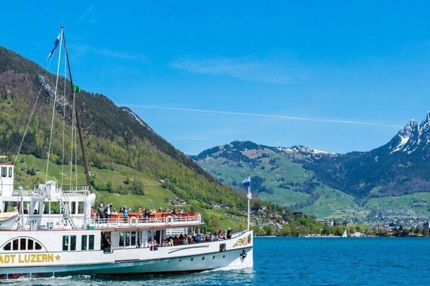 Instagrammable Lucerne Walking Tour Experience 1