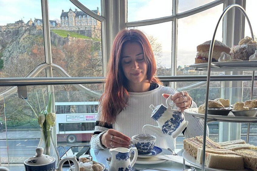 Afternoon Tea with Castle Views in Edinburgh 2