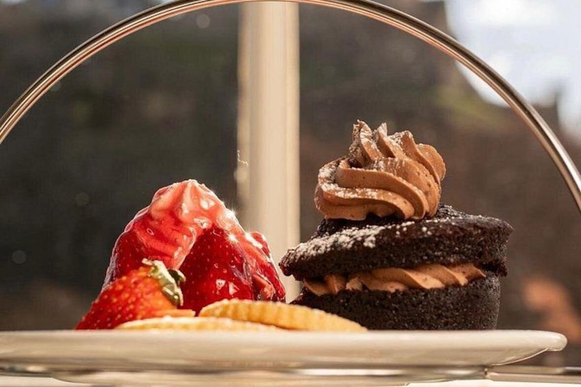 Afternoon Tea with Castle Views in Edinburgh 2