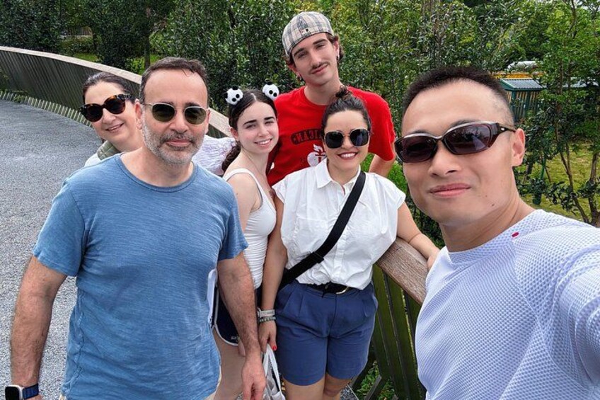 Private Chengdu Panda Base Tour with Hotel Pickup 2