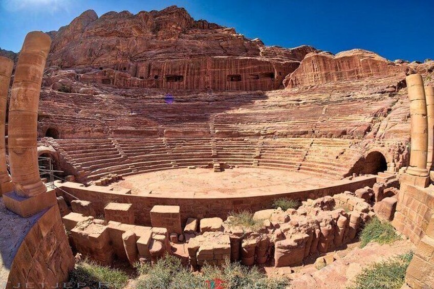 Private Petra Back Trail Hike to the Monastery with Local Guide 4