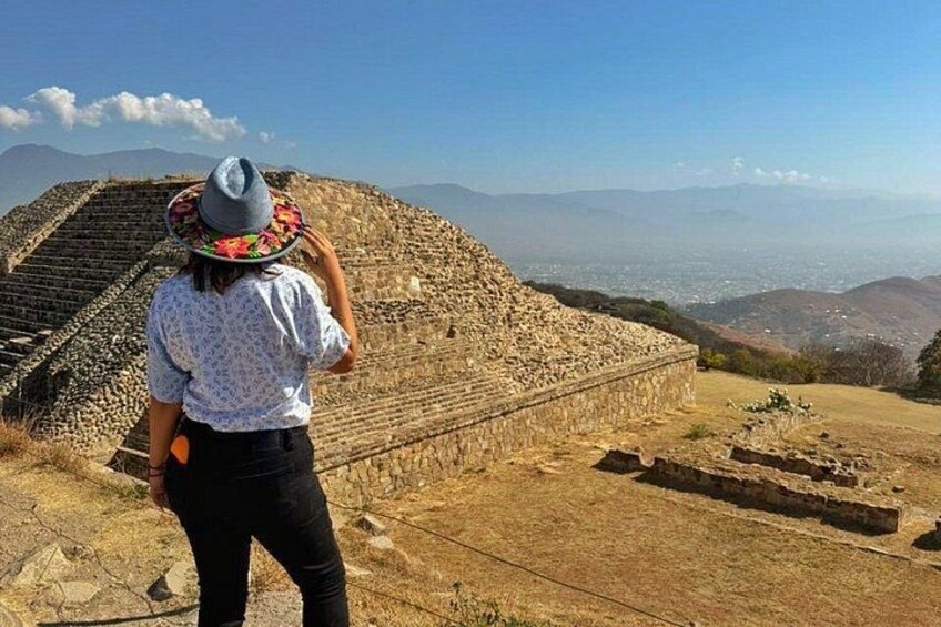 Private Tour: Monte Albán, Hierve el Agua, Teotitlán and Mezcal 5