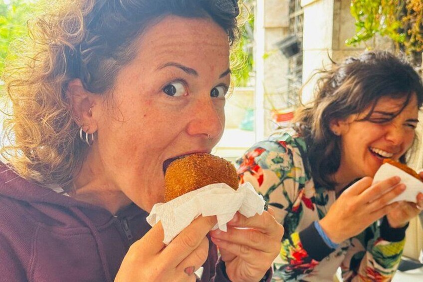 Taormina: Sicilian Street Food & Wine Tour by Do Eat Better 2