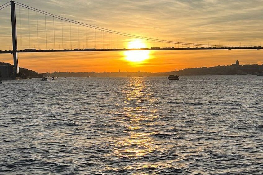 Palaces, bridges, and breathtaking views – a Bosphorus yacht adventure. 2