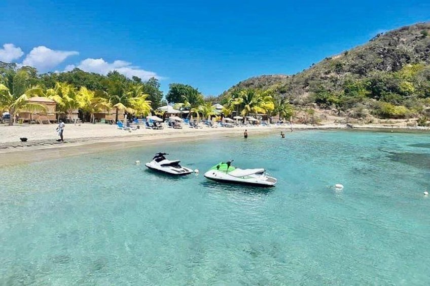 Cockleshell Beach - Reggae Beach Bar 1