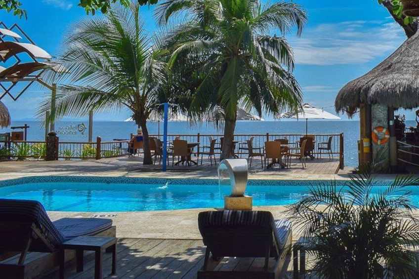 Private Beach and Full Food Tour to Charm Island 5