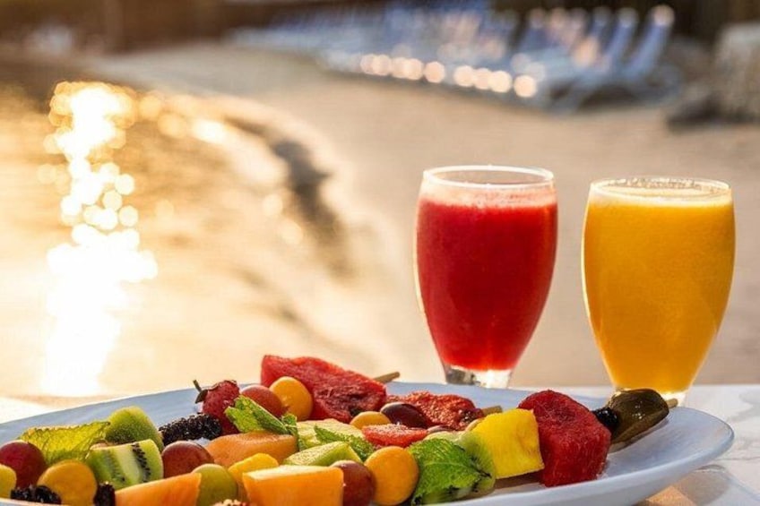Private Beach and Full Food Tour to Charm Island 2