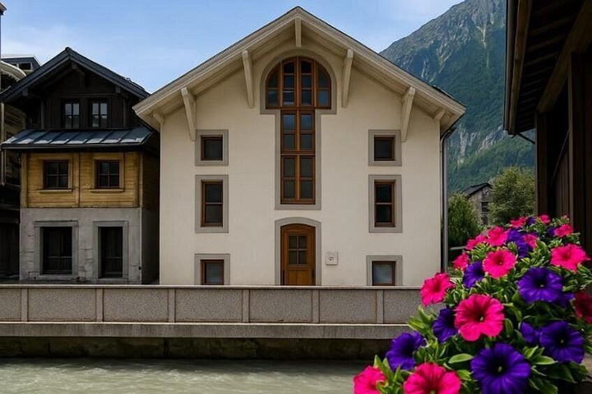 Chamonix Self Guided Walking Tour with an App 2