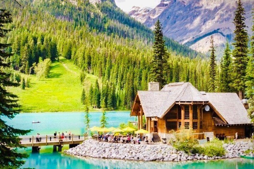 Moraine Lake , louise , Emerald & Johnston Canyon Adventure Tour 5
