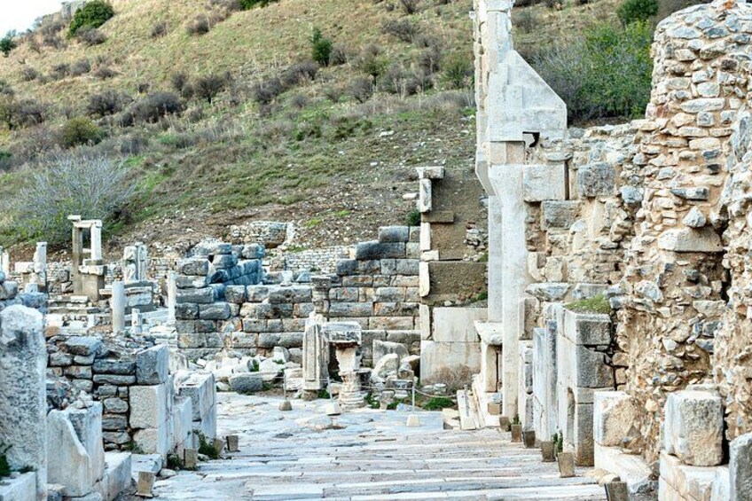 Ephesus Day Trip from Istanbul with Flights 4