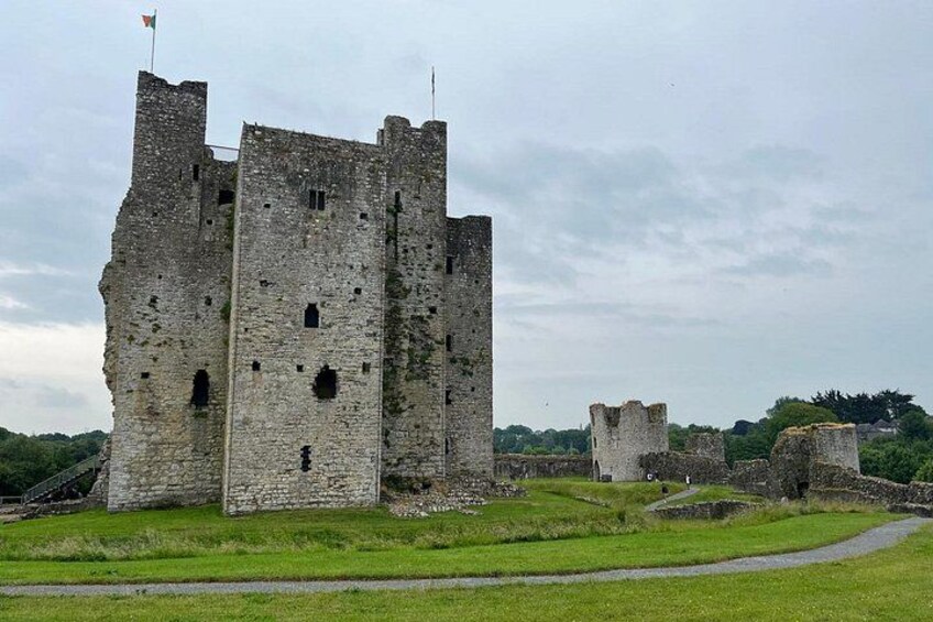 Dublin Day Tour in Trim Castle, Cliffs of Moher and Burren Park 2