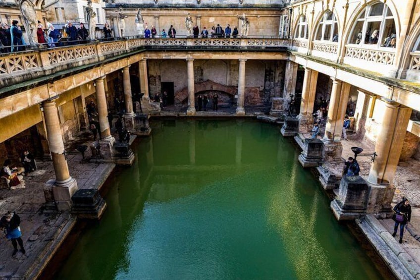 Stonehenge and Bath 10 Hours Day Trip from London 2