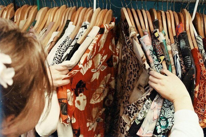 Dubai Private Shopping Tour with Professional Fashion Stylist 3