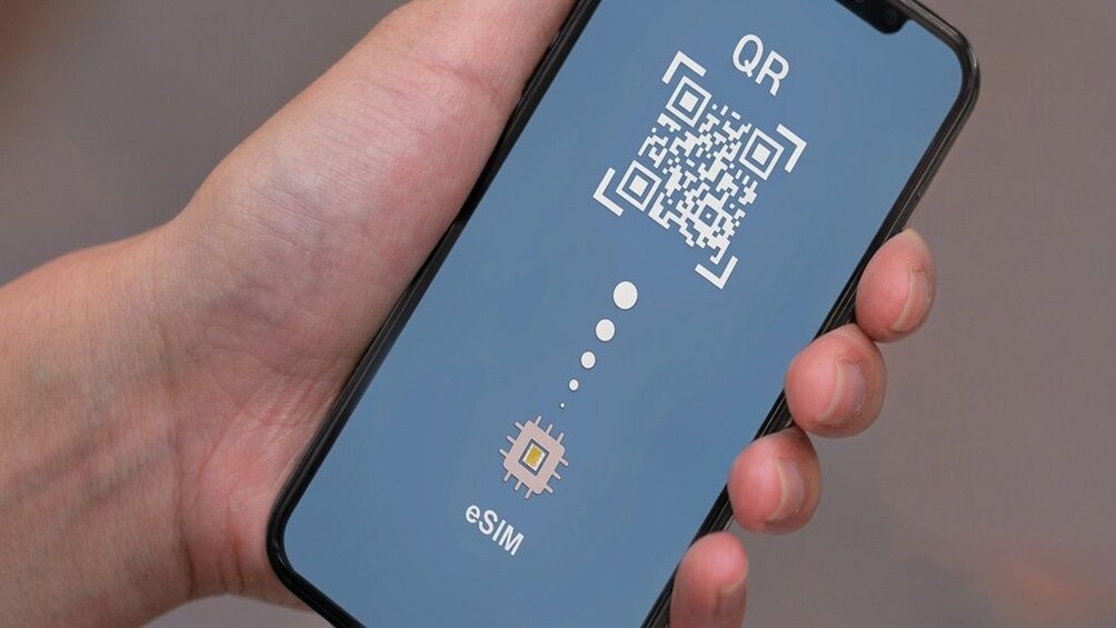 LG U+ 4G/LTE eSIM + T-money Transportation Card (Airport Activation) 2