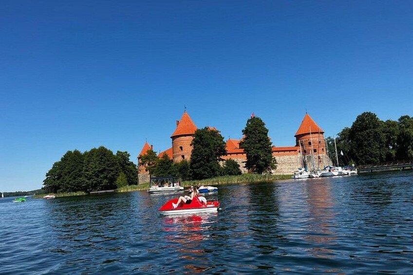From Vilnius: Hill of Angels, Užutrakis Manor & Trakai Castle 4